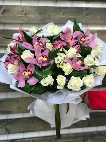 Букет цветов из: Розы и Хризантемы в Мельчевке