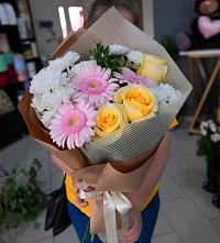 Букет цветов из:  Герберы, Розы и Хризантемы в Мельчевке
