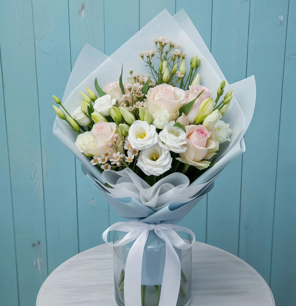 Букет цветов из: Розы и Лизиантусы в Мельчевке