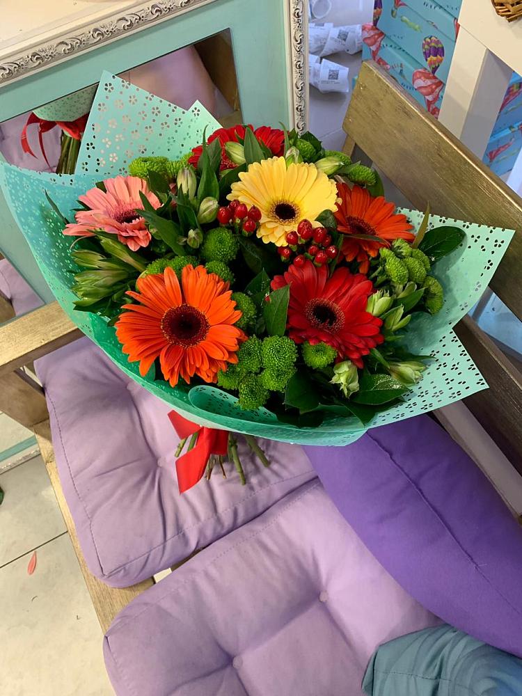 Букет цветов из: Герберы, Хризантемы и Альстромерии в Мельчевке
