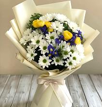 Букет цветов из:  Ирисы, Хризантемы и Розы #REPLACE_PRED# Мельчевке