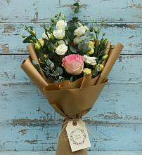 Букет цветов из:  Розы и Лизиантусы в Мельчевке