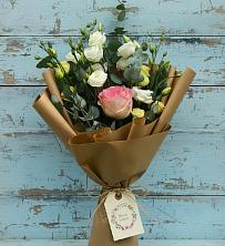 Букет цветов из:  Розы и Лизиантусы в Мельчевке