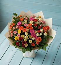 Букет Микс из разноцветных кустовых роз в Мельчевке